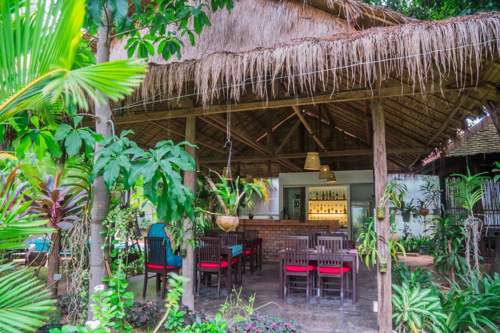 Angkor Yellow Villa Ciudad de Siem Riep Exterior foto