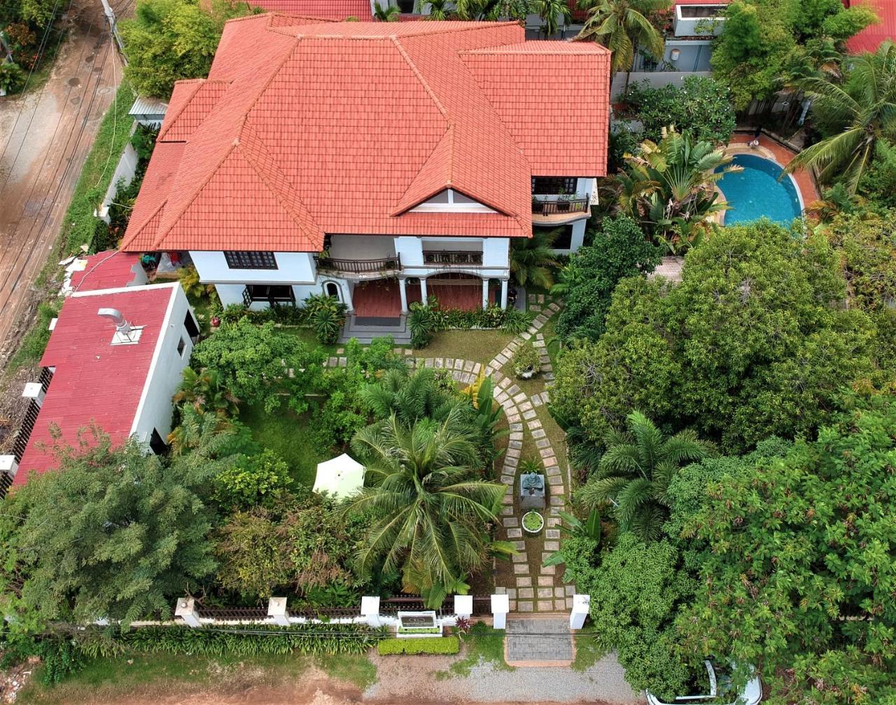 Angkor Yellow Villa Ciudad de Siem Riep Exterior foto